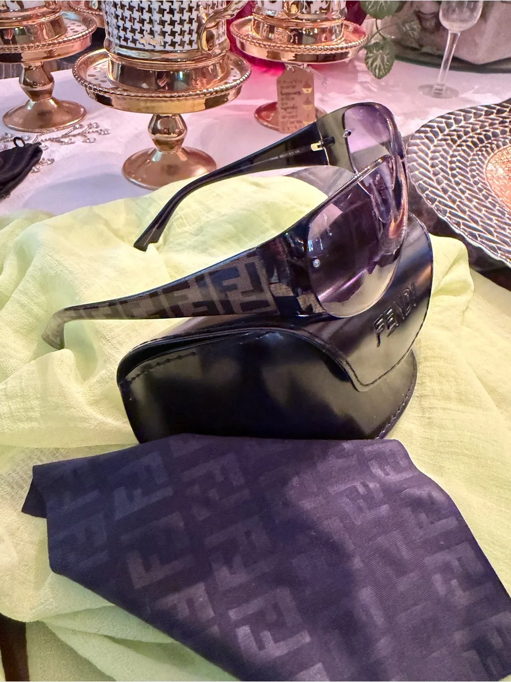 Fendi Black and Brown FF Logo Oversized Sunglasses